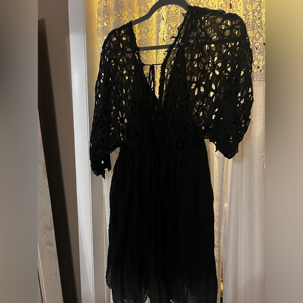 Free People: Floral Cut Out Sleeve Mini Dress: Medium: Black